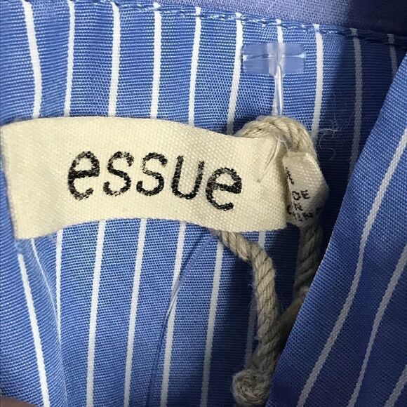 Essue Sz M Blue Sleeveless Blouse - Picture 3 of 5